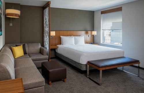 Hunters Point Hotel | Hyatt Place Long Island City/New York City