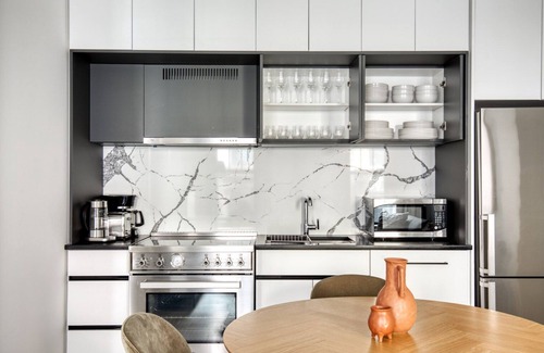 Brooklyn Heights Apartment | Ideal Brooklyn Heights 2BR w/Elevator & W/D, nr Promenade, by Blueground