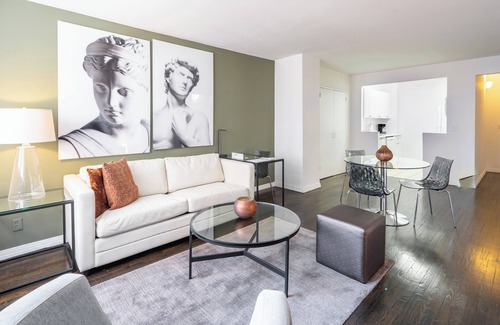 Sutton Place Apartment | Modern, Comfortable One Bed on the Upper East Side