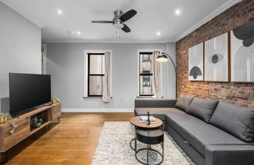 Upper East Side Apartment | Modern Manhattan Retreat Near Central Park