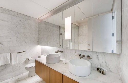 Midtown East Apartment | Modern Two Bedroom near Rockefeller Center