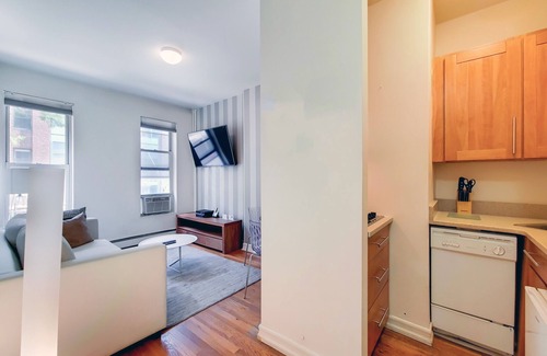 Upper East Side Apartment | One Bedroom on the Upper East Side