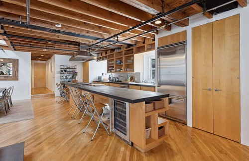Midtown South Condo | Penthouse 3 bedroom with a PRIVATE ROOF in Chelsea, next to everything!
