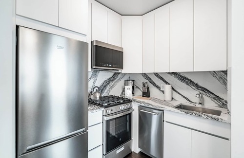 Upper East Side Apartment | Pet Friendly and Modern UES One Bedroom