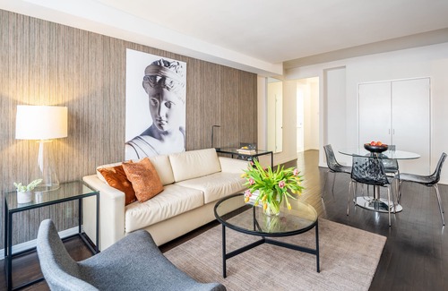 Central Park South Apartment | Pet-Friendly Upper East Side One Bedroom Apartment