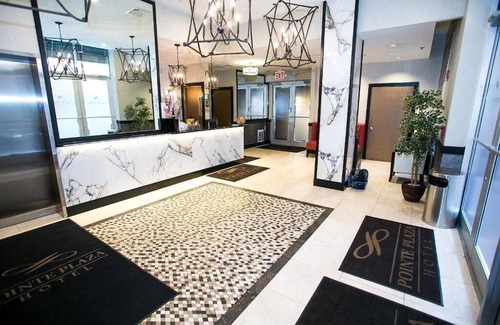 Williamsburg Hotel | Pointe Plaza Hotel