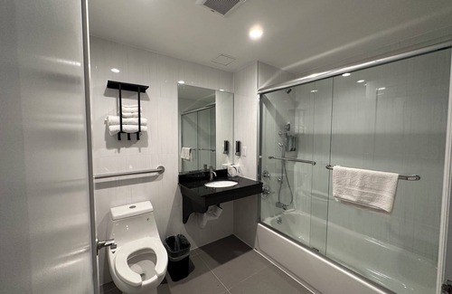 Flushing Chinatown Hotel | Regal Inn & Suites New York LaGuardia Hotel