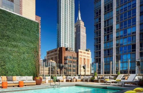 Rose Hill Hotel | Royalton Park Avenue