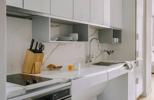 Financial District Hotel | Sonder by Marriott Bonvoy Battery Park Apartments Financial District