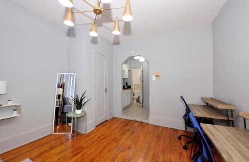 Upper East Side Apartment | Spacious Upper East Side Studio