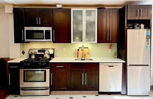 Bedford-Stuyvesant Apartment | Stunning Brownstone Garden Floor Open Loft-Style 1-Bedroom Flat Apartment