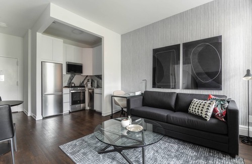 Upper East Side Apartment | Upper East Side Two Bedroom near Subway Lines