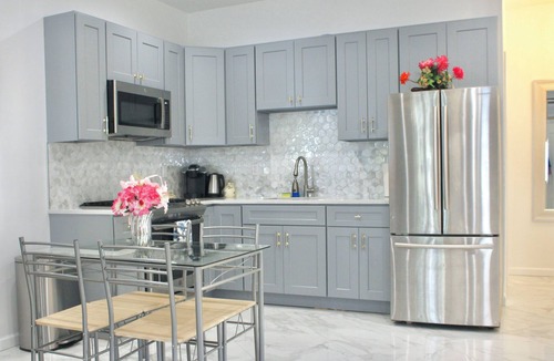 Queens Apartment | 15 Minutes From Manhattan Private 2-Bedroom in Astoria Queens/LIC