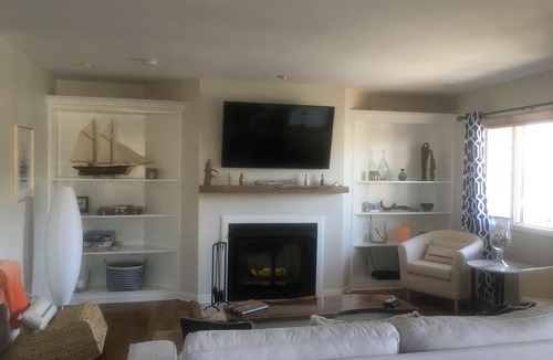 Long Beach Apartment | 150 Steps from the beach!