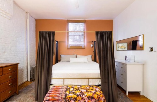 Park Slope Apartment | 1st Floor Family Friendly WFH Oasis with King Beds and Private Backyard