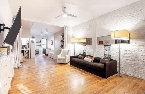 Park Slope Apartment | 1st Floor Family Friendly WFH Oasis with King Beds and Private Backyard