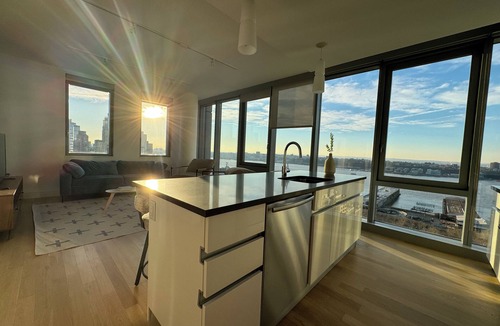 Lincoln Square Apartment | 2 bed/2 bath luxe condo in Midtown