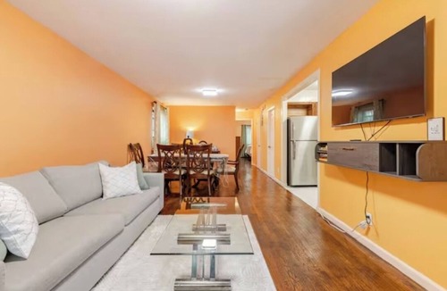 Bedford-Stuyvesant House | 2BD 1.5BA in Bedstuy, 55in tv coupled with a king and queen sized beds!