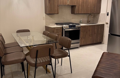 Crown Heights Apartment | 3 bedroom near subway in the heart of crown heights