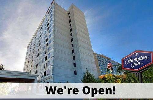 Queens Hotel | 3-Star Hotel ∙ Hampton Inn NY-JFK