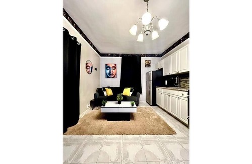 Williamsbridge Apartment | 40% Off JfK/LaGuardia/NyC/Manhattan/Bronx