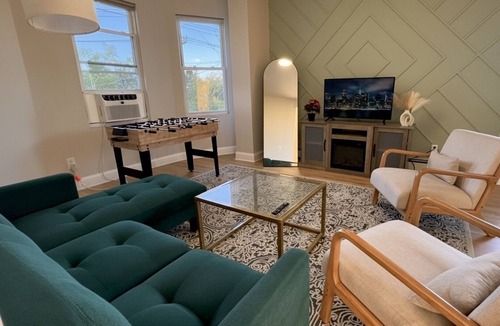 Tompkinsville Apartment | 6BD 2Ba Charming Home in Staten Island