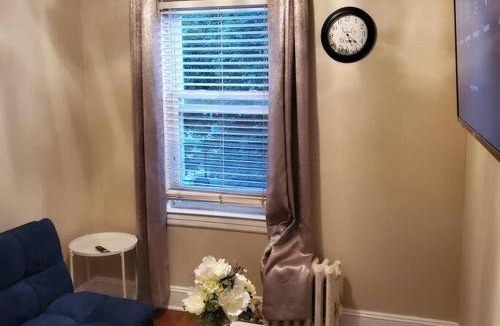 Queens Apartment | Adorable 2 Bedrooms in Bellerose NY