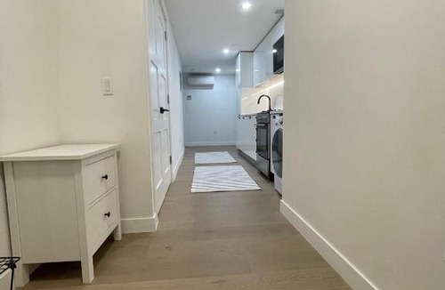 Ocean Parkway Apartment | Airy Studio 474 SF with prime Brooklyn location