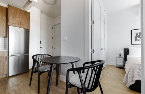 Park Slope Apartment | Amazing Boerum Hill 2BR w/Elev & Gym, nr Entertainment, by Blueground