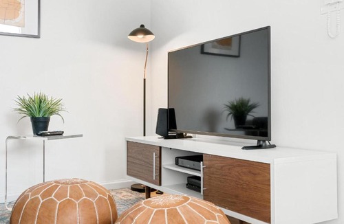 Kips Bay Apartment | Beautiful 1BR in Kips Bay w Concierge