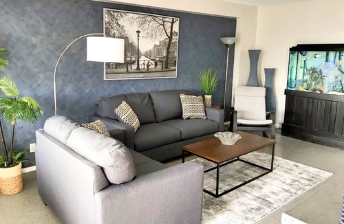 Spuyten Duyvil Apartment | Beautiful 2 Bedroom Apartment, close to NYC!