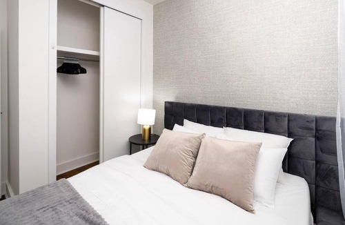Financial District Apartment | Beautiful 2Bd Apartment in East Village