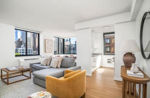 Lincoln Square Apartment | Beautiful and Cozy Gem 2Bed 1bath