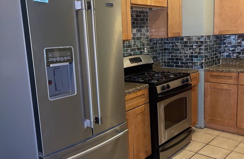 Queens House | Beautiful cozy home near JFK & LGA