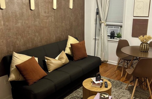Upper Manhattan Apartment | Beautiful cozy two bedroom apartment in great location of NYC!
