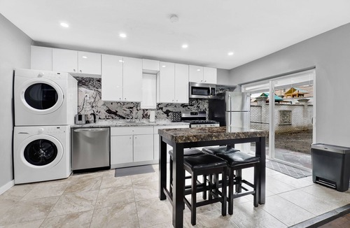 Queens House | Beautiful modern 3 bedroom private house