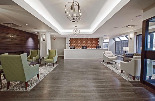 Niagara Falls Hotel | Best Western Plus Cairn Croft Hotel