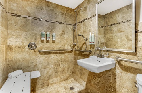 Queens Hotel | Best Western Queens Gold Coast
