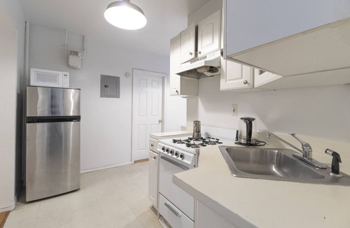 Upper East Side House | Big room at 329 # 8 (two bedroom without living room)