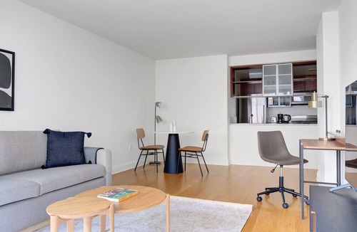 Upper East Side Apartment | Blueground | East Harlem, pool, nr Central Park