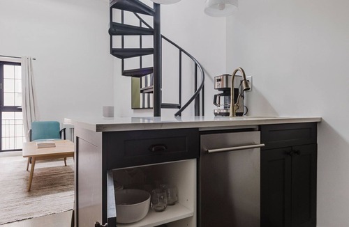 Union Square House | Blueground | Gramercy Park, AC & elevator, nr park