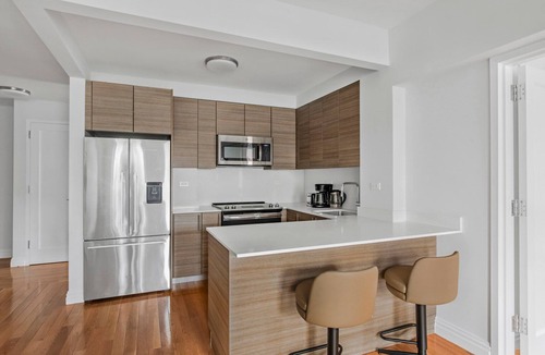 Lincoln Square Apartment | Blueground | Lincoln Square, fitness center, nr Central Park
