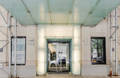 Lincoln Square Apartment | Blueground | Upper West Side, fitness center, nr Central Park