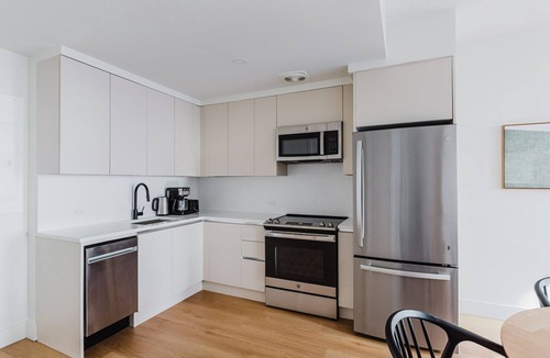 Williamsburg Apartment | Blueground | Williamsburg, rooftop, nr Domino Park