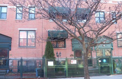 Ocean Hill Apartment | Booking.Com Exxlusive: Fully Furnished One Bedroom Entire Apartment With Full Size Bed. For One Person Or Couple, Soulmate Positive Friendship