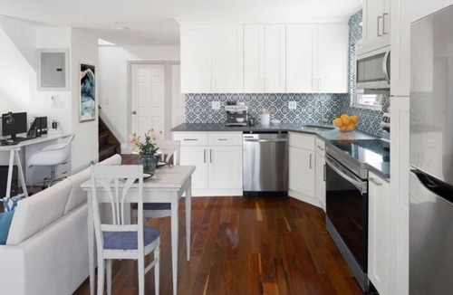 Queens House | Brand new 6 bedroom house close to JFK and LGA airport.