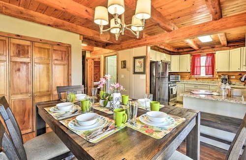 Pleasant Mount Cabin | Bright Elegance Across the Grand Estate
