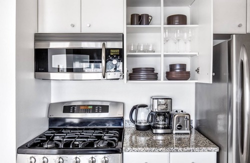 Union Square Apartment | Bright Flatiron 1BR w/Gym, Doorman, near USQ, train, by Blueground