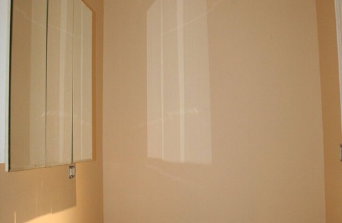 Prospect Lefferts Gardens Apartment | Bright Sunny Spacious 2 BR Corporate Apt in wonderful Brooklyn with WiFi, AC