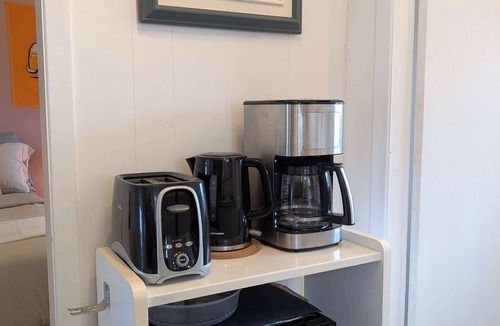Cap-Saint-Ignace Ski Chalet | Chalet Studio #5 Waterfront with Spa, Fireplace & Wifi